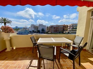 Penthouse apartment with sea views for long term rental in Javea