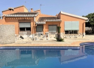 3 bedroom villa for long term rental Javea.