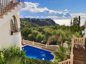 Villa for sale with sea views in Javea