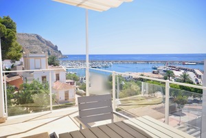 Modern Townhouse for long term rental in Javea Port