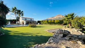 Finca with spectacular views for sale in Javea