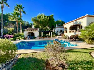 Villa for sale in La lluca Javea