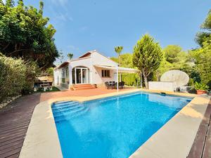 Villa de plain-pied en location d'hiver à Javea