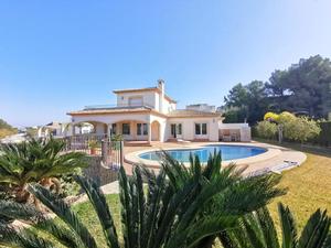 6 Bedroom villa to rent long term in Javea