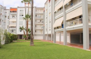 Unfurnished apartment in Javea Port for long term rental.