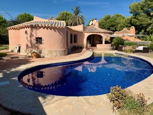 Villa de una sola planta en venta