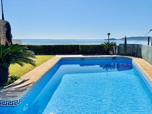 Villa with sea views for winter rental Javea