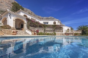 Villa met 5 slaapkamers te koop in Javea op Montgo