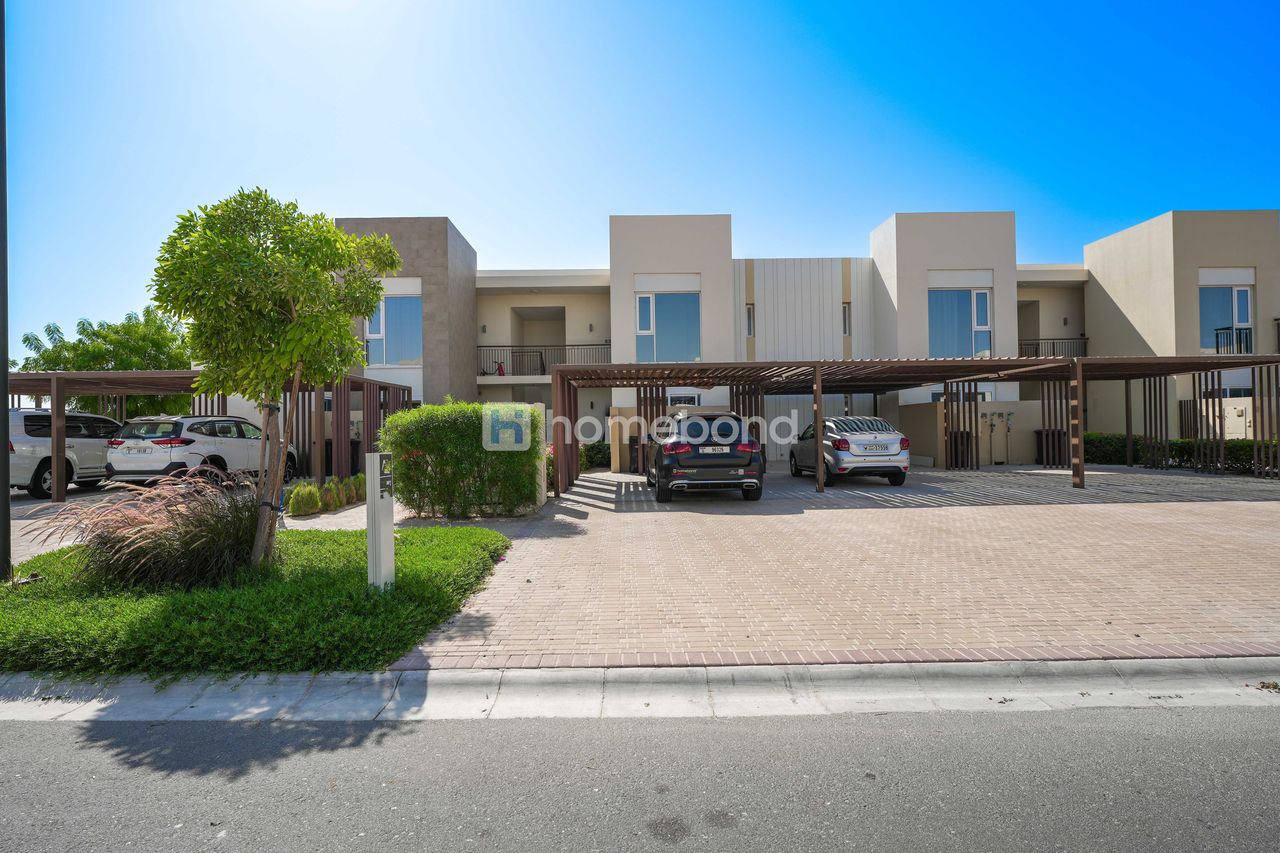 2 bedroom Townhouse to rent in Dubai South