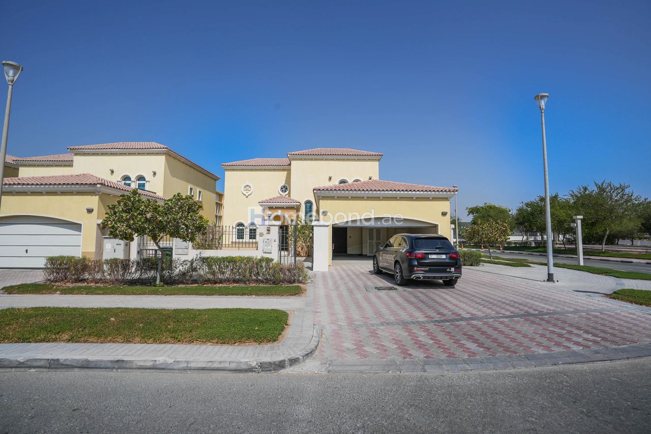 3 bedroom Villa for sale in Jumeirah Park