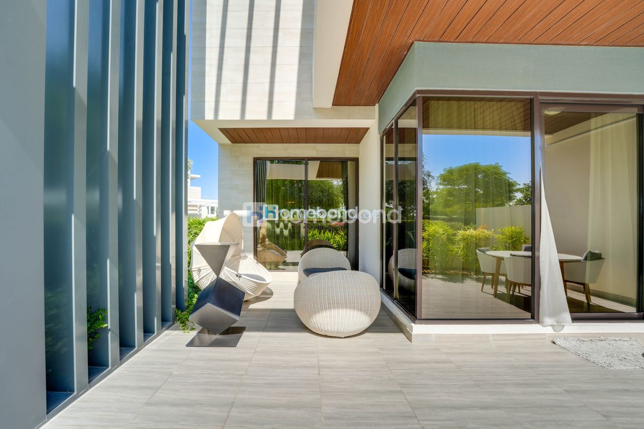 4 bedroom Villa for sale in Damac Lagoons