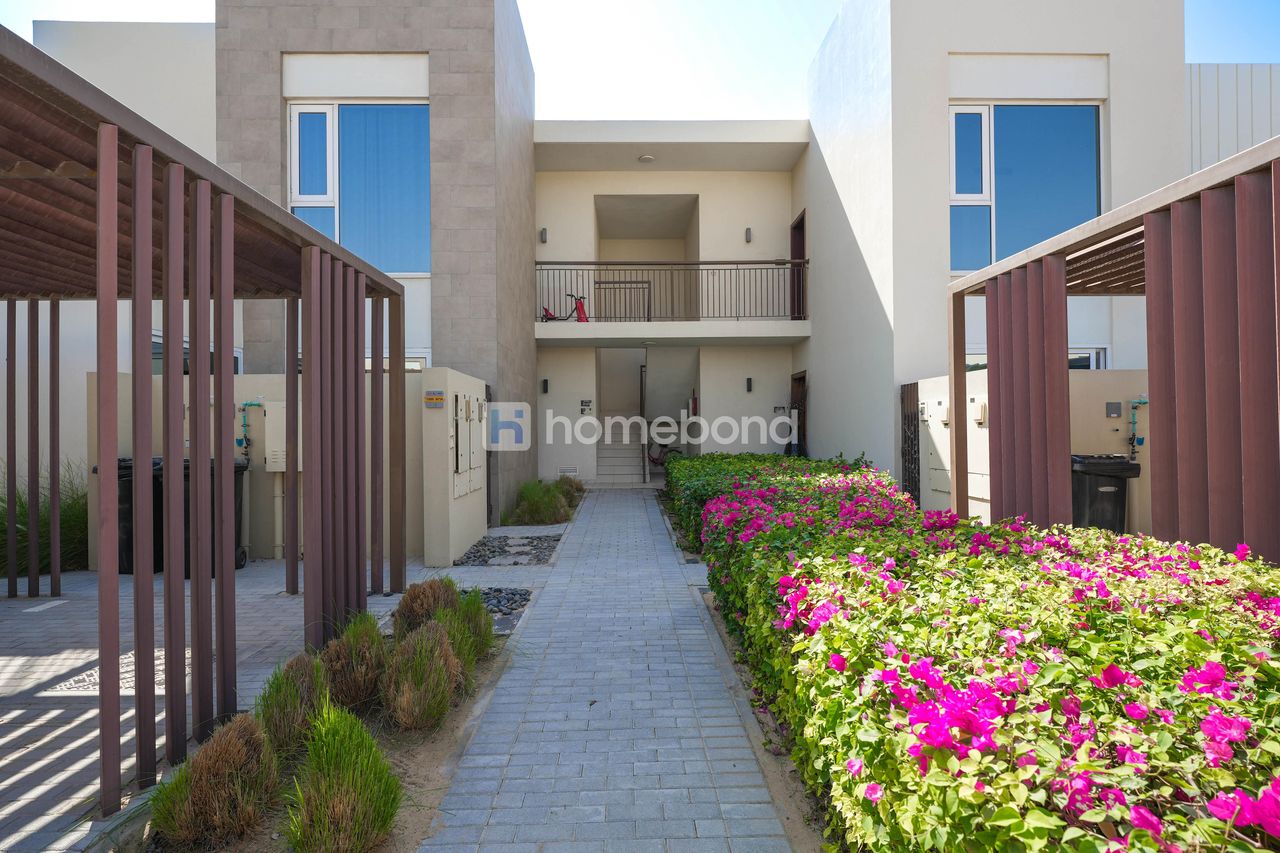 2 bedroom Townhouse to rent in Dubai South