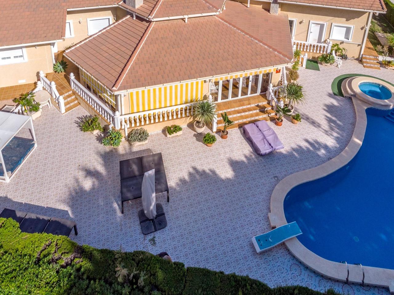 3 спальни Вилла для продажи в Cabo Roig