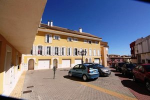 3 Slaapkamer Herenhuis te koop in Jesus Pobre