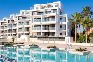 Piso de 2 dormitorios en venta en Denia