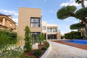 3 bedroom Villa for sale in Torrevieja