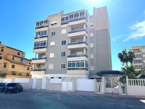 3 bedroom Villa for sale in Torrevieja