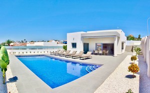 3 bedroom Villa for sale in Rafal