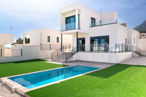 3 bedroom Villa for sale in Polop