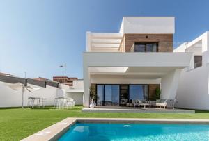 5 bedroom Villa for sale in Finestrat