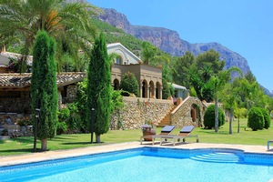 Casa de 5 dormitorios en venta en Javea