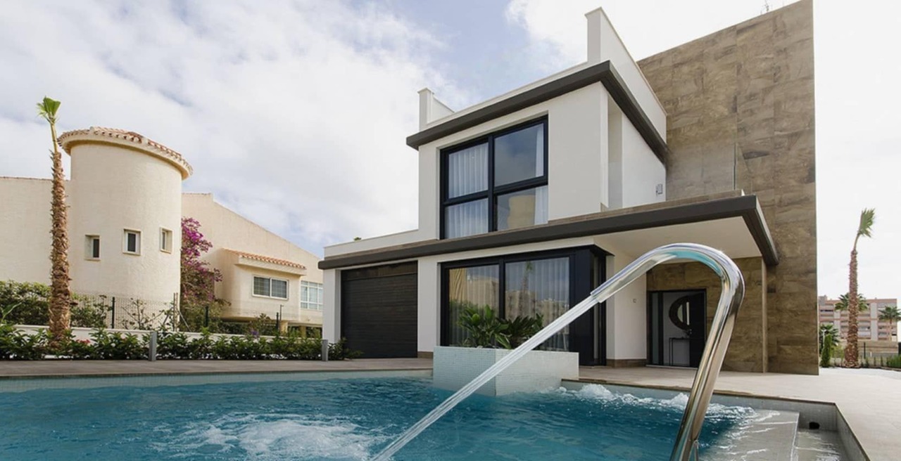 4 bedroom Villa se vende en Campoamor