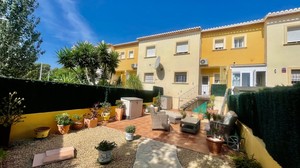 3 slaapkamer Rijtjeshuis te koop in Alcalali