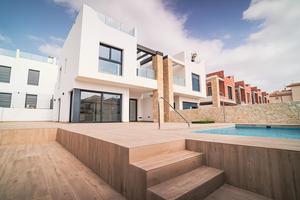 4 bedroom Villa for sale in Orihuela Costa
