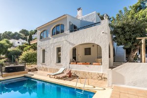 Casa de 5 dormitorios en venta en Javea