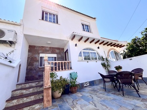 4 bedroom Townhouse for sale in Torrevieja
