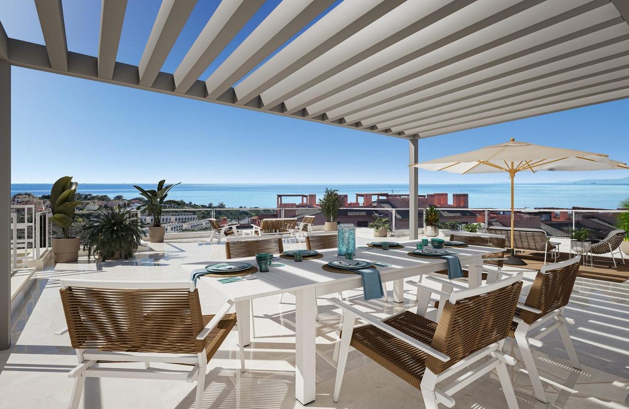 2 bedroom Penthouse for sale in Manilva