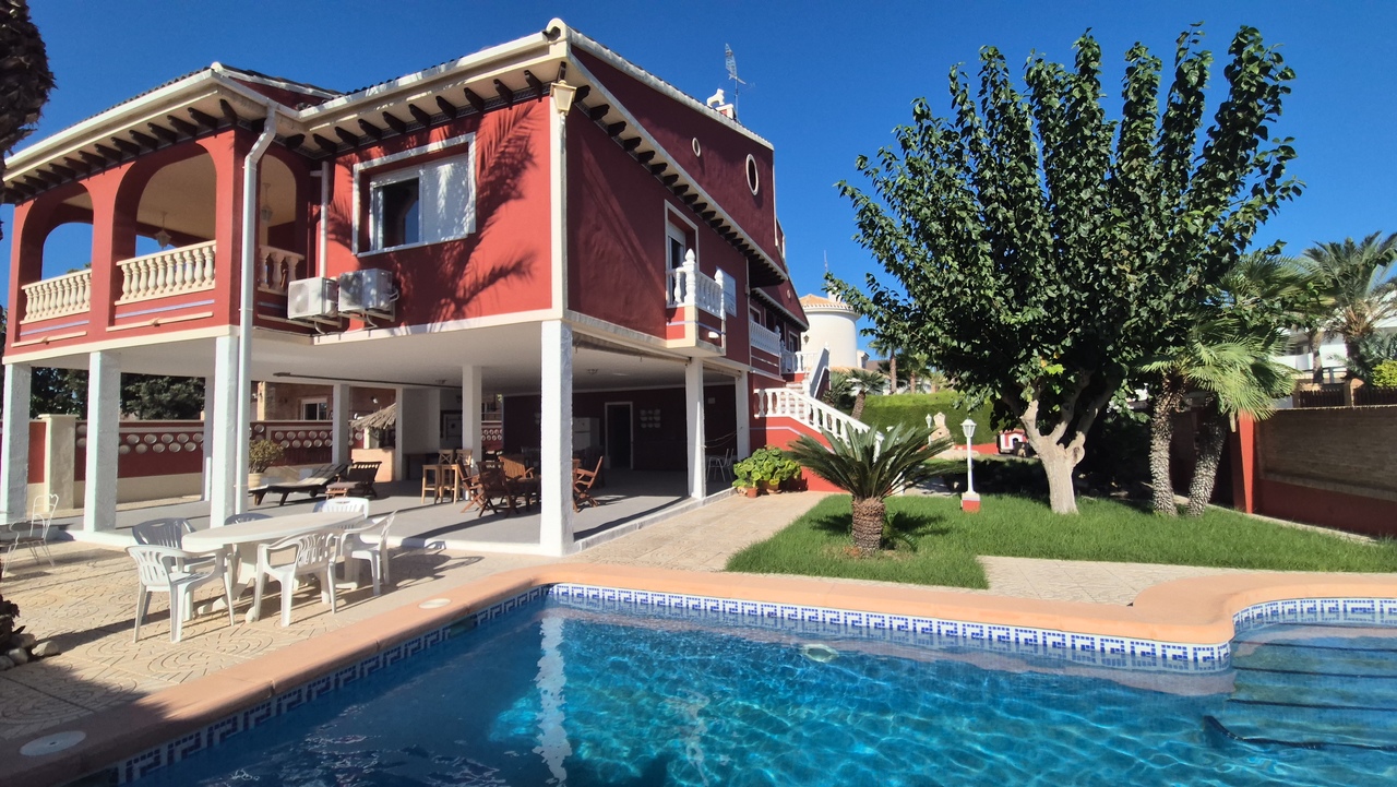 5 sovrum Villa till salu i Dehesa De Campoamor