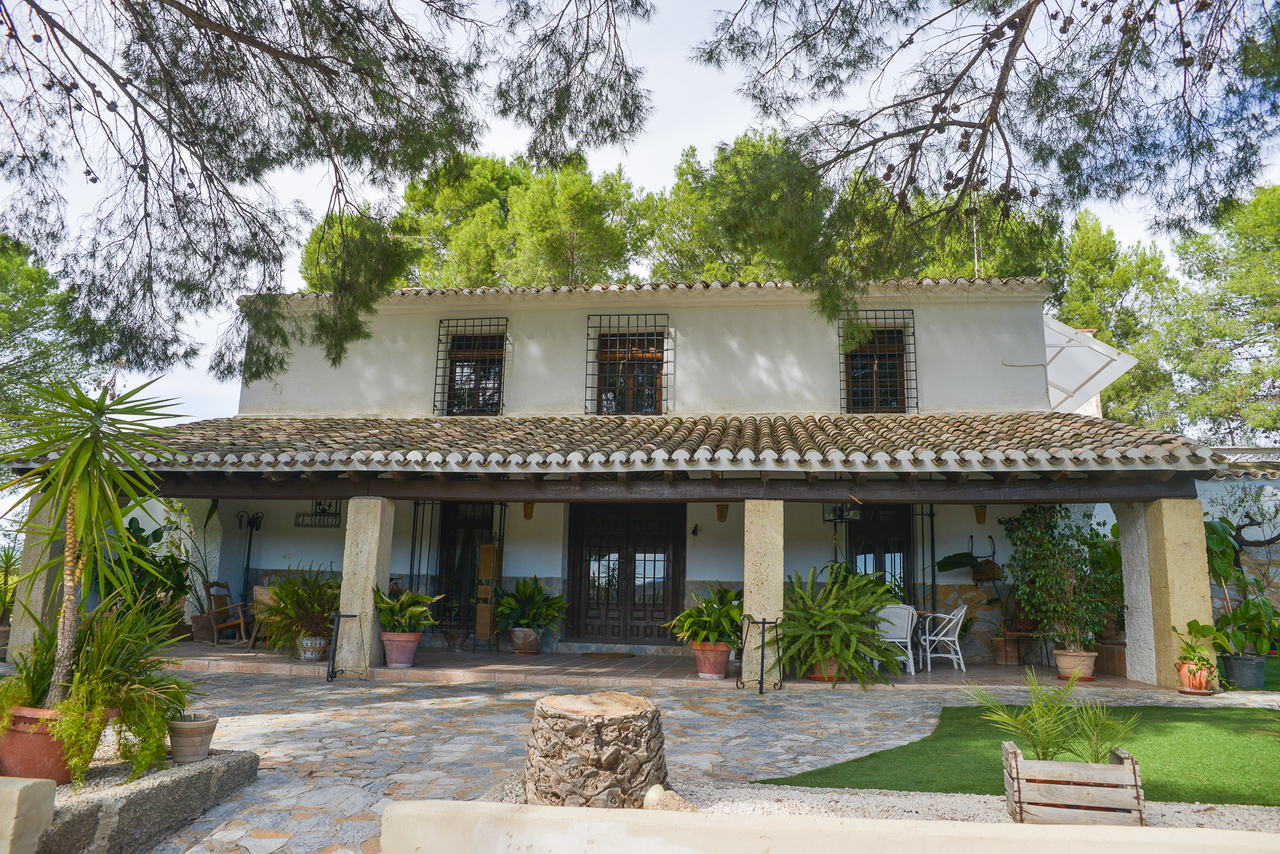 5 bedroom Finca se vende en Mula