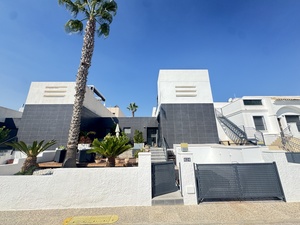 2 slaapkamers Villa te koop in Villamartin