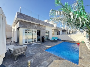 3 slaapkamers Villa te koop in Villamartin