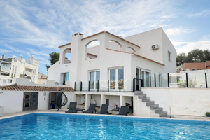 6 bedroom Villa for sale in Villamartin