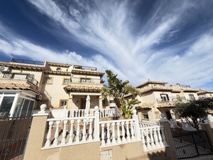 2 bedroom Townhouse for sale in Villamartin