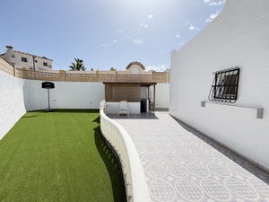 2 bedroom Bungalow for sale in Villamartin