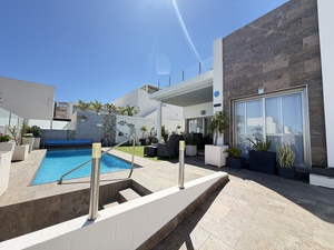 3 bedroom Villa for sale in Villamartin