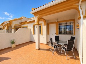 3 slaapkamers Geschakelde woning te koop in Daya Nueva