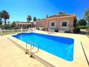 3 slaapkamers Finca te koop in Daya Vieja