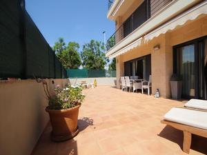 Piso de 3 dormitorios en venta en Javea