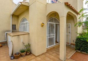 2 slaapkamers Geschakelde woning te koop in Orihuela Costa