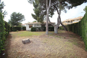 4 bedroom 2 bathroom independant villa in Dehesa de Campoamor