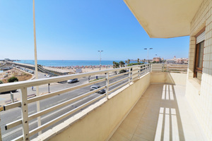 3 bedroom sea front apartment in Torrevieja