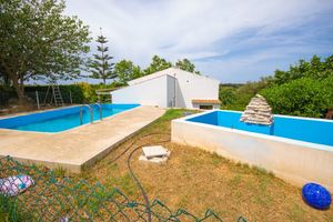 Country house with large area of land near to Alaior