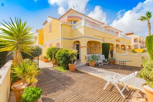 2 bedroom semi detached villa in La Florida