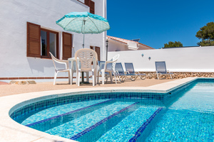 Detached villa divided into 2 in Cala Galdana, Menorca