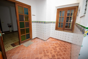 4 bedroom 2 bathroom apartment with large terrace in Ferreires, Menorca