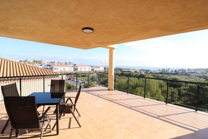 3 bedroom 3 bathroom penthouse in Playa Flamenca
